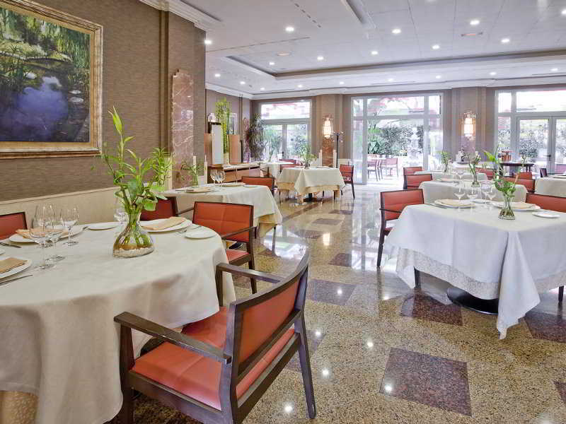 فندق مدريدفي  Vp Jardin Metropolitano المطعم الصورة